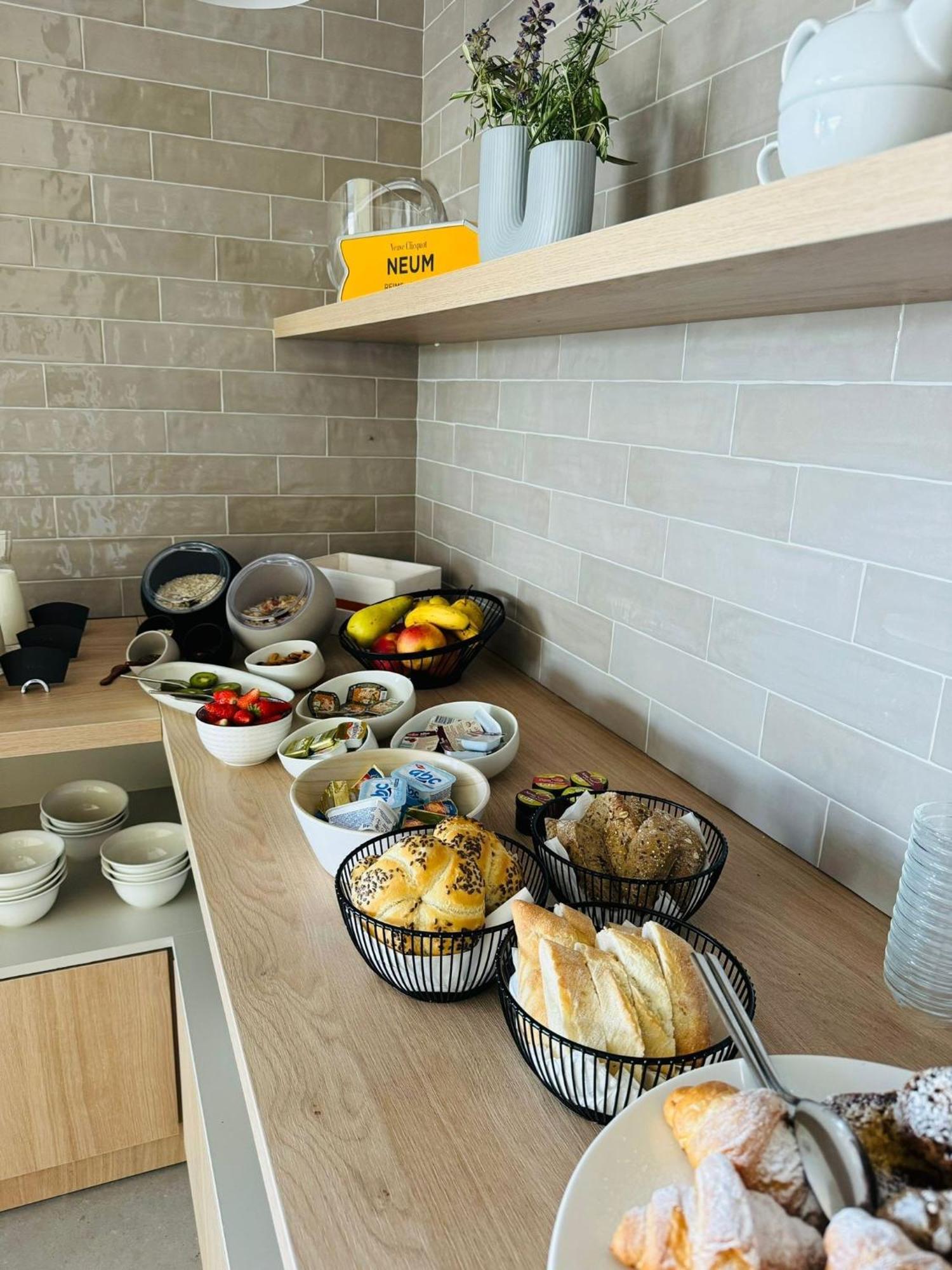 Boutique Hotel Mavie - Adults Only เนอุม ภายนอก รูปภาพ